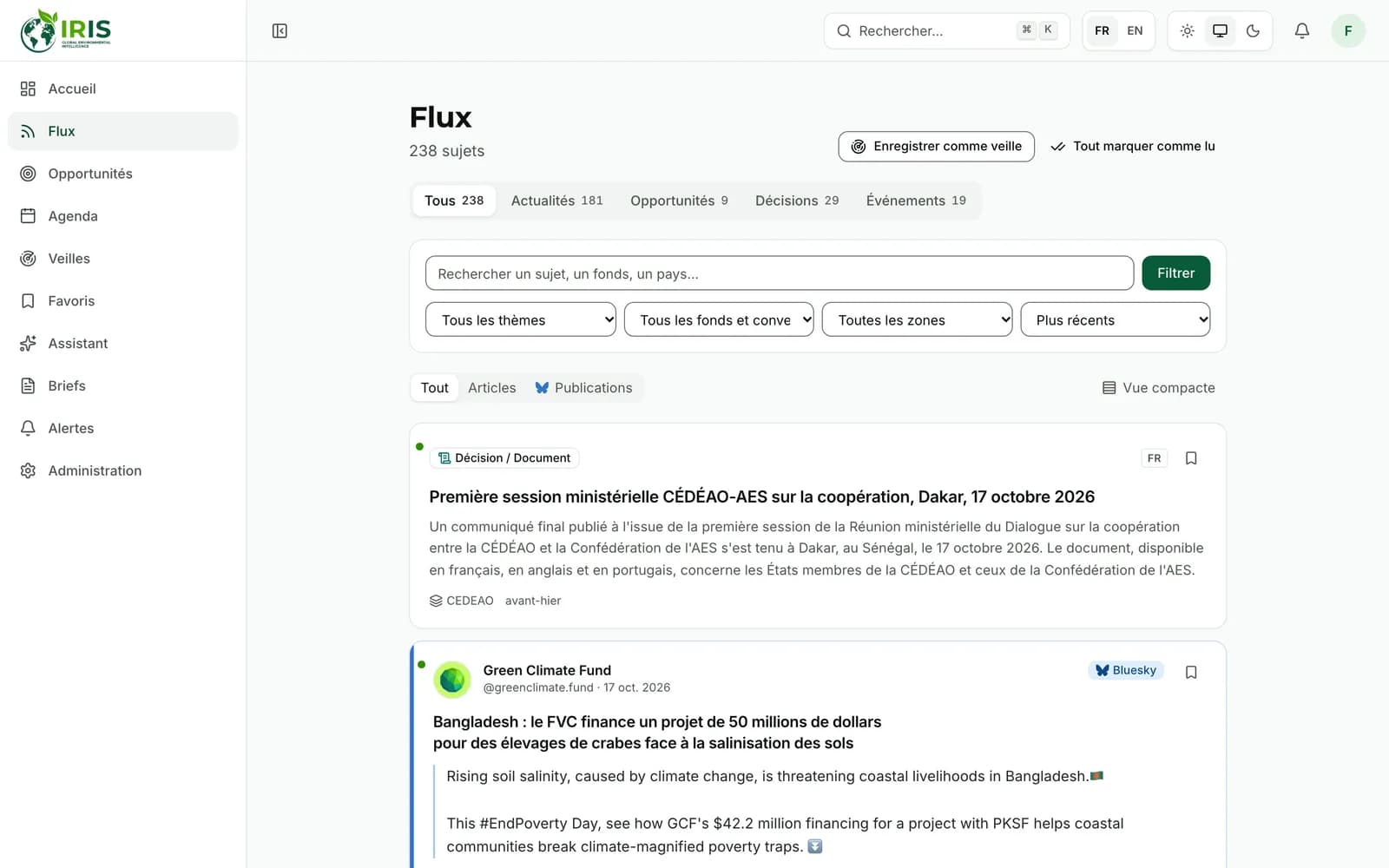 Flux d'actualité IRIS : sujets résumés, classés par type, fonds et thème